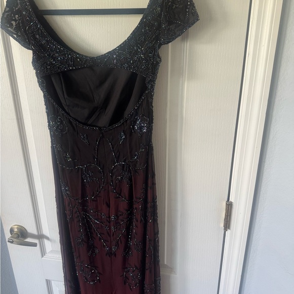 Elegant Black and Red Beaded Evening Dress - Picture 9 of 11